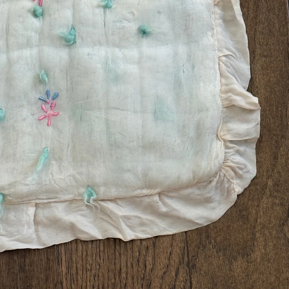 Vintage Hand Embroidered Floral Heart Baby Quilt Ruffle Trim White Teal Pink
